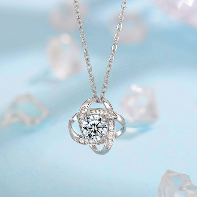 Clover Necklace Pendant Female Clavicle Chain